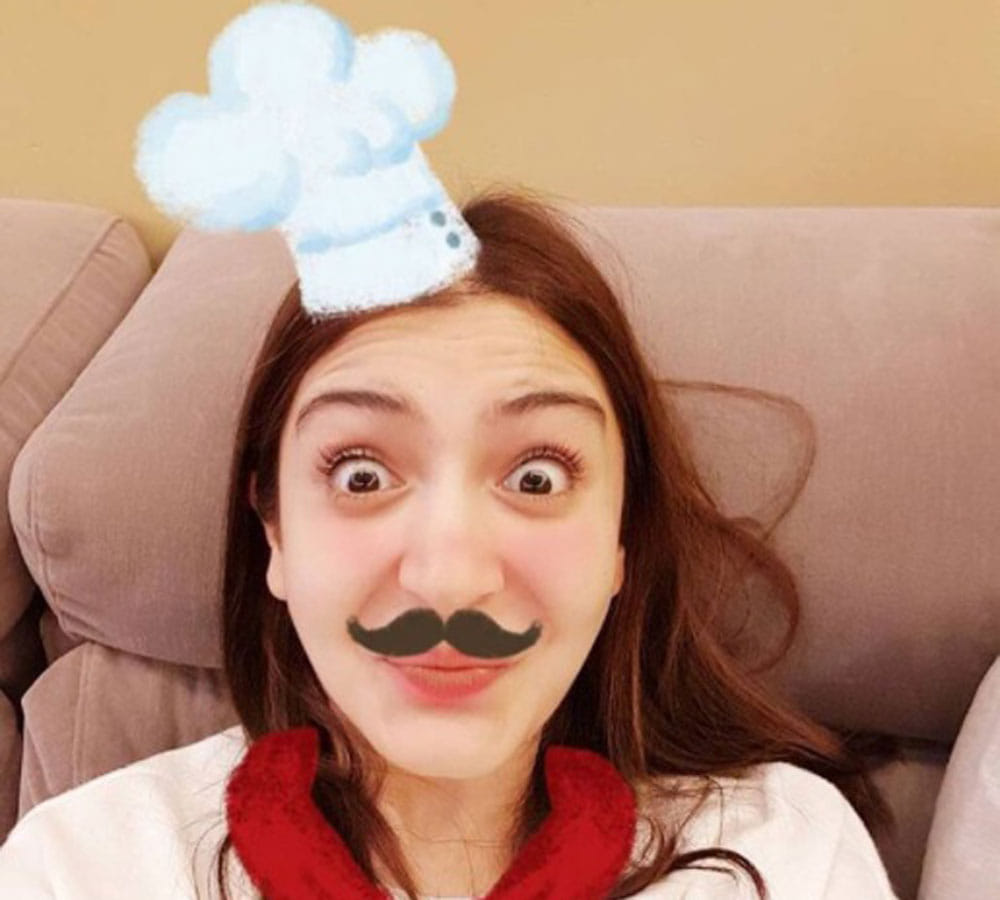 bollywood actress anushka sharma shares her funny picture on instagram