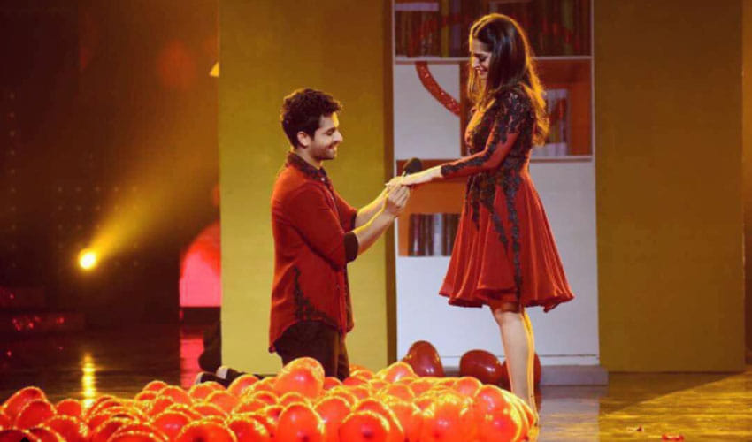 shoaib ibrahim proposes deepika kakkar in nach baliye 8 