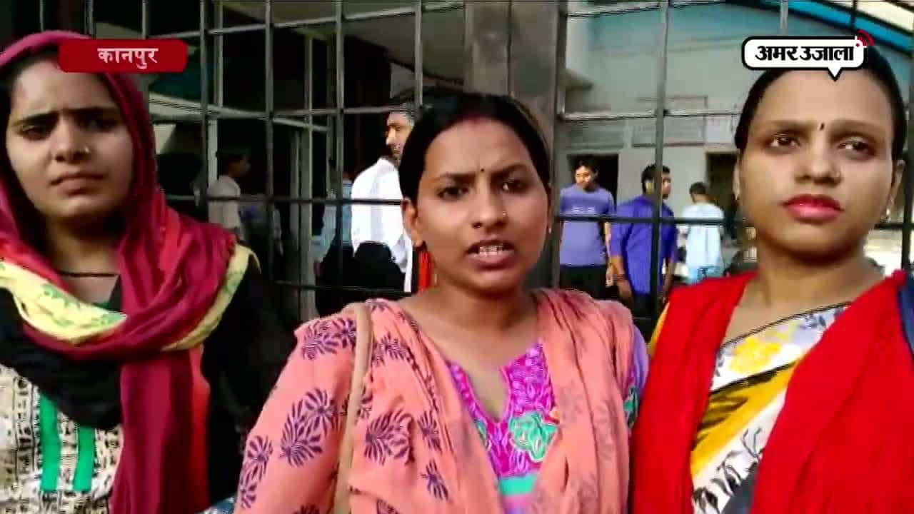 जनता दरबार में पहुंची नर्सें