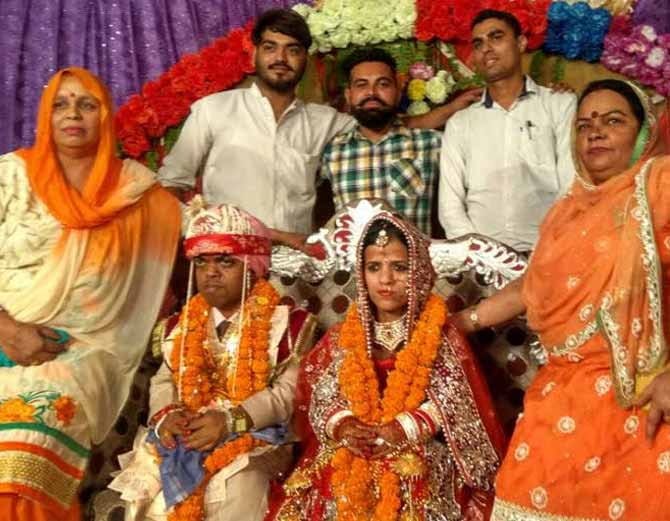 unique marriage of india's smallest bride and groom, rajesh weds shailja