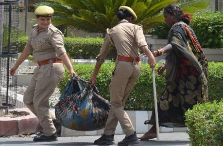 When the CM arrives, the highway Turnover