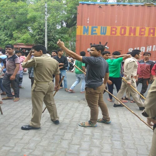 ... When the Meat Dealers Surrounded Police Station, ruckus, view Photos