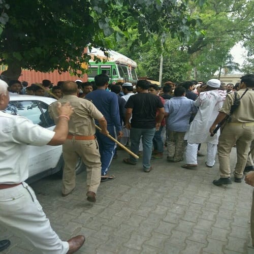 ... When the Meat Dealers Surrounded Police Station, ruckus, view Photos