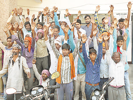 Performance of e-rickshaw drivers harassed by harassment