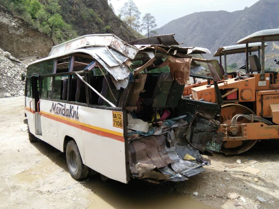 bus met with accident, five passenger killed