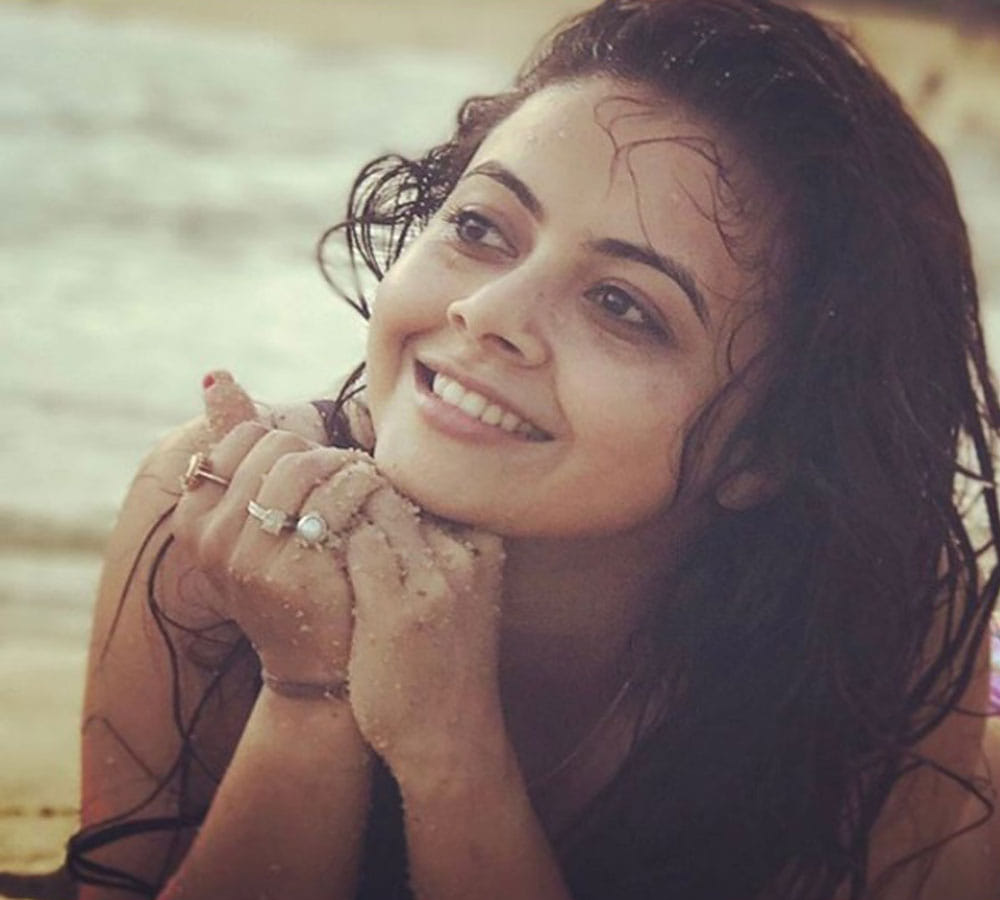 Devoleena Bhattacharjee Grandmother Gopi of 'Saath Nibhaana Saathiya' hot avatar, gopi bahu