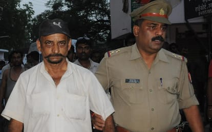 two died and two injured in blast at illegal ro plant lucknow
