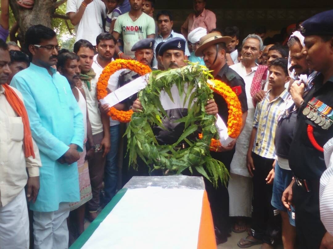 army man dies in an accident at jammu, dead body arrive at native village