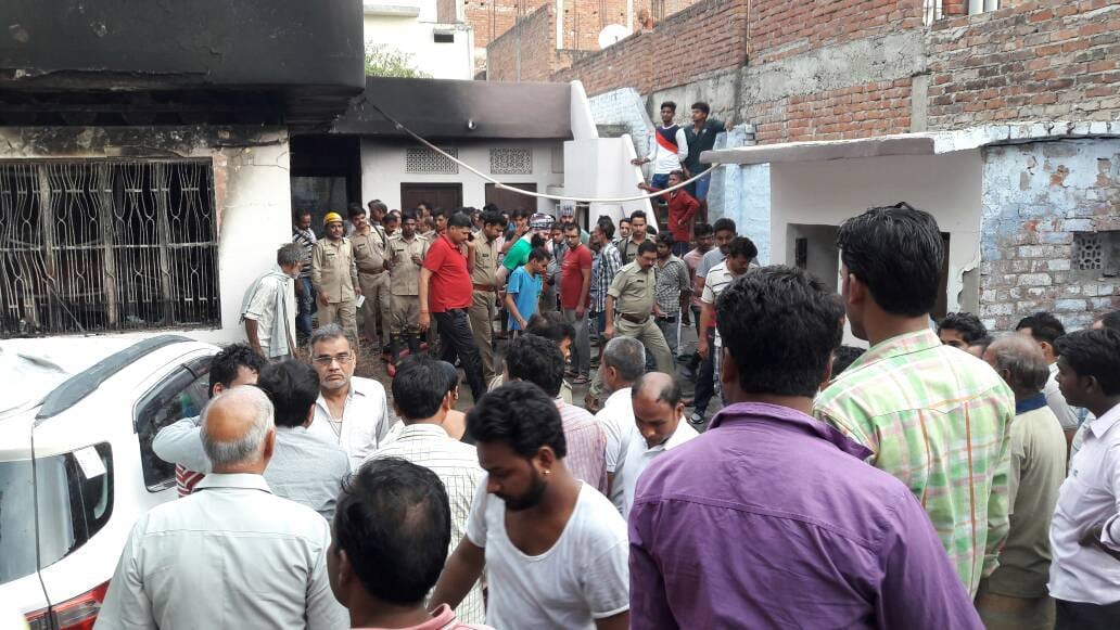 four people burnt alive in kanpur