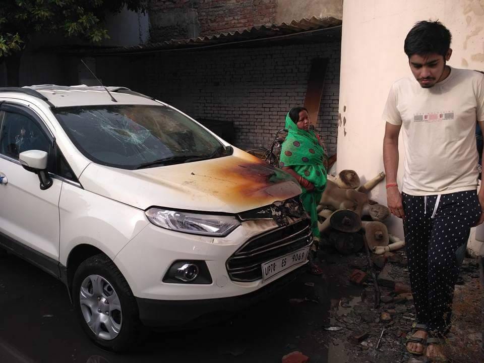four people burnt alive in kanpur