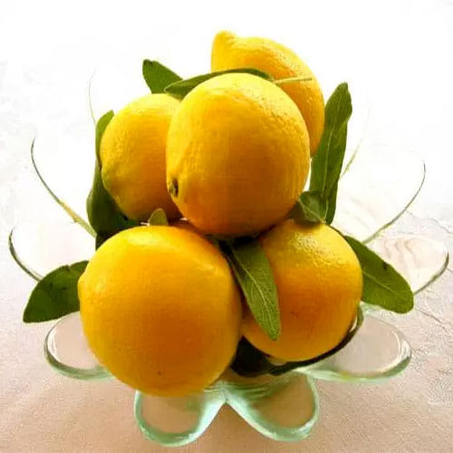 You too are longing for densely shave? then take the help of lemon