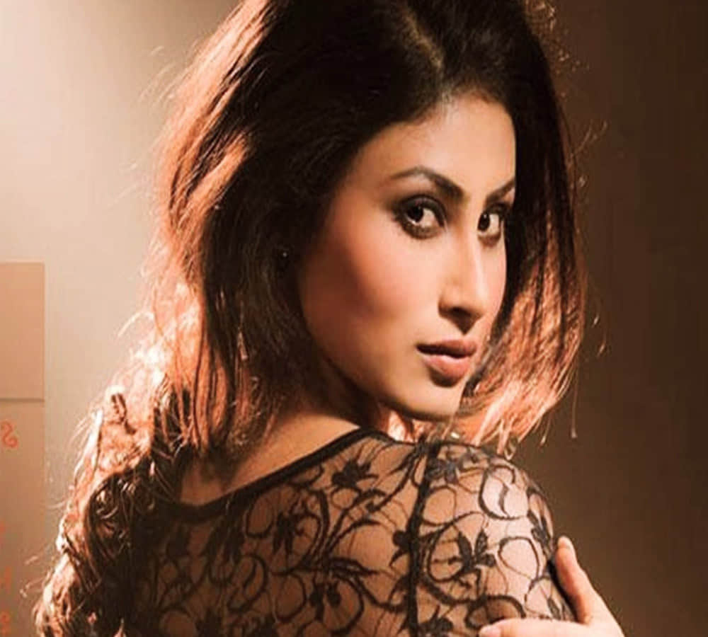 Mouni Roy Offered Less Pay Than Hina Khan she Rejected web series