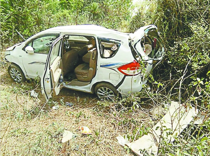 Uncontrollable car overturns, three youths die