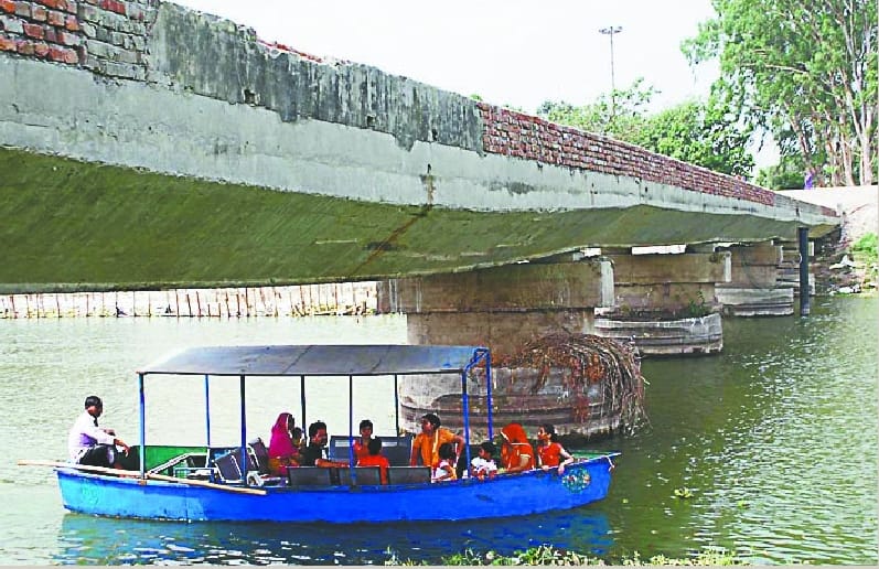 Cracks in Shukdev Setu