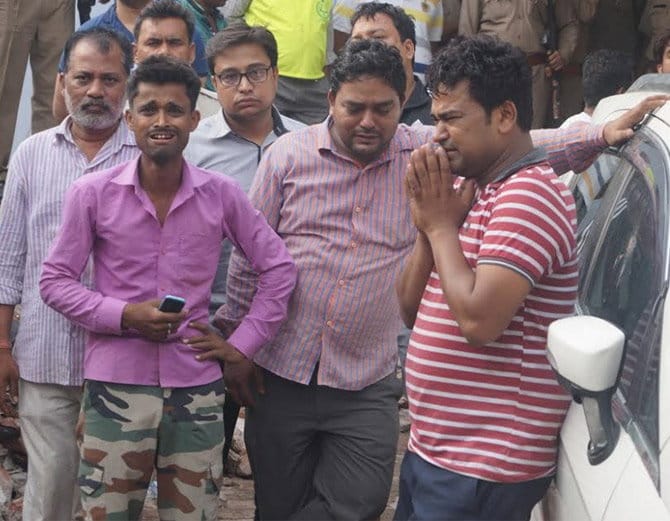 businessman house fire breaks four death