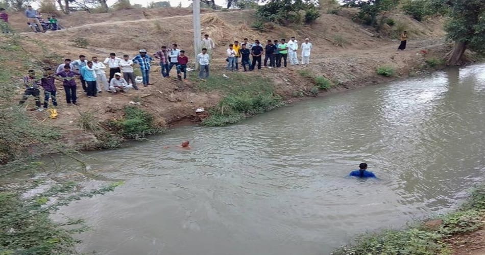 ambulnce driver missing after accident