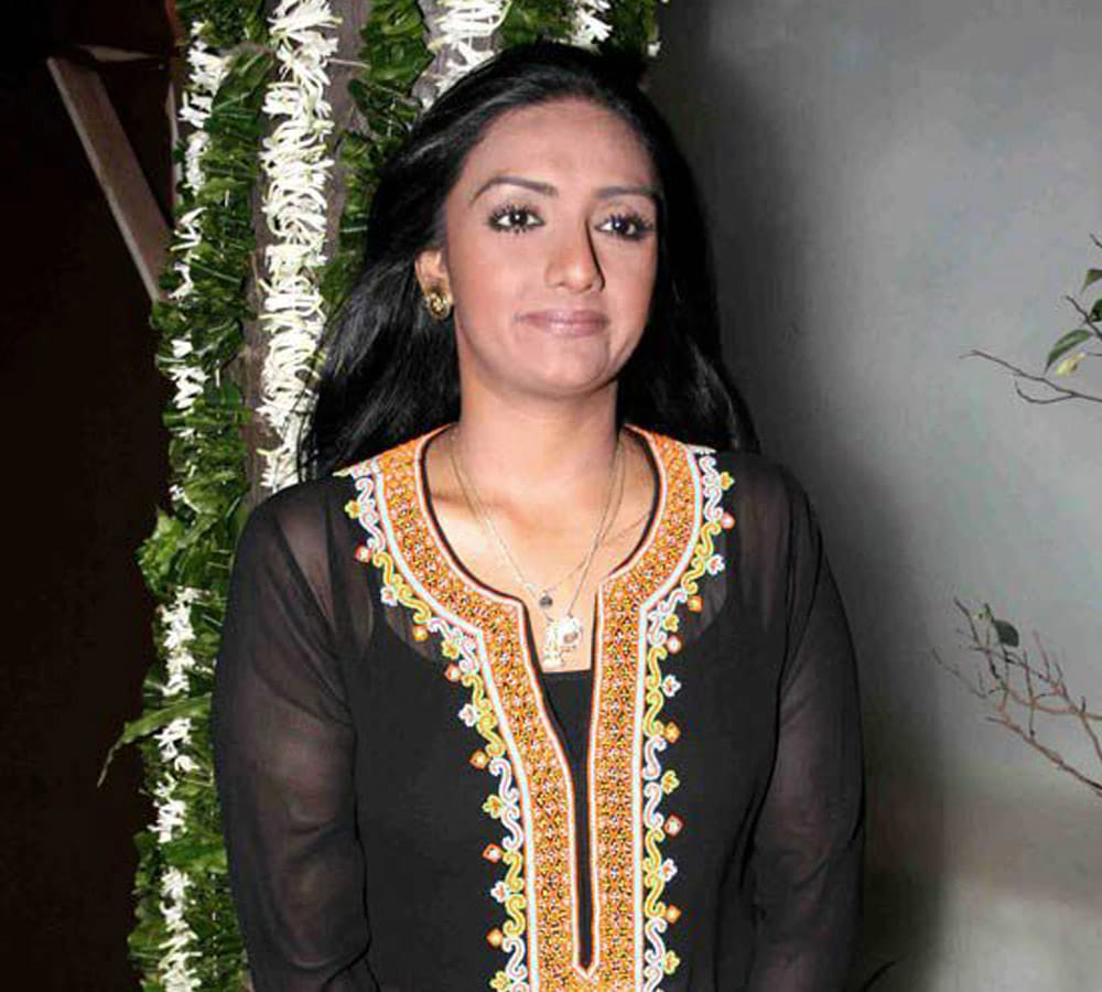 Actress Shantipriya worked with Akshay Kumar in 'Saugandh' movie, then and now
