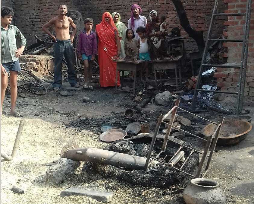 Six houses burnt, three cattle burnt alive