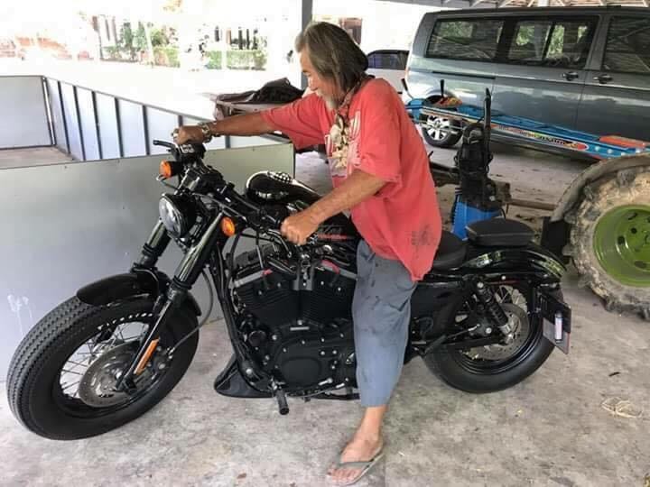 poor looking man Buy A Harley Davidson Bike In Cash