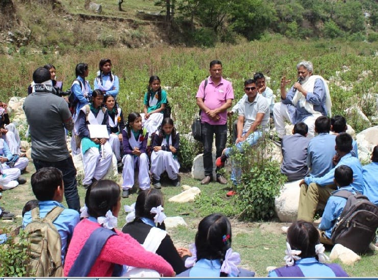  Rescue of the river taken by the children in water panchayat on the chest of dry gogas