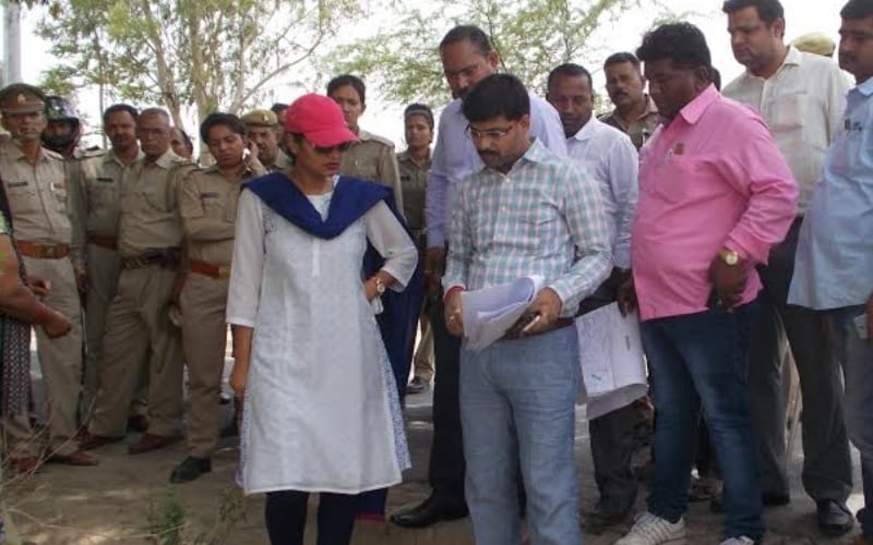 lawyer and his wife attacks on sdm jyotsna yadav in bkt lucknow