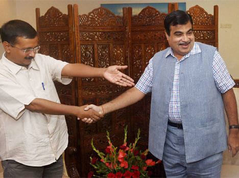 Arvind Kejriwal will be in trouble because of long number defamation cases