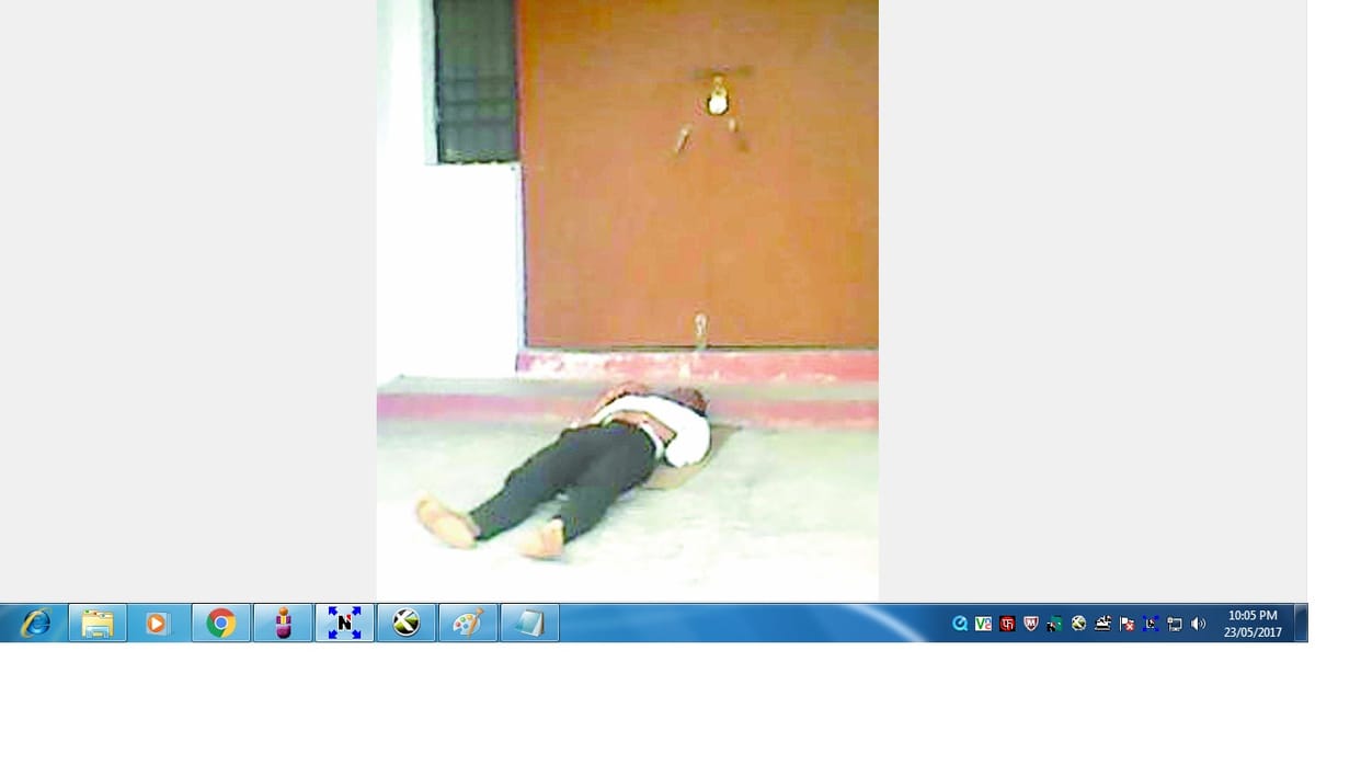 patient cried of stomachache outside locked hospital