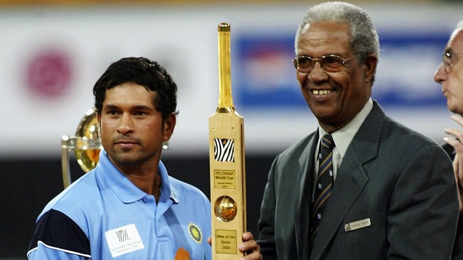sachin tendulkar praised cricketer ekta bisht on twitter