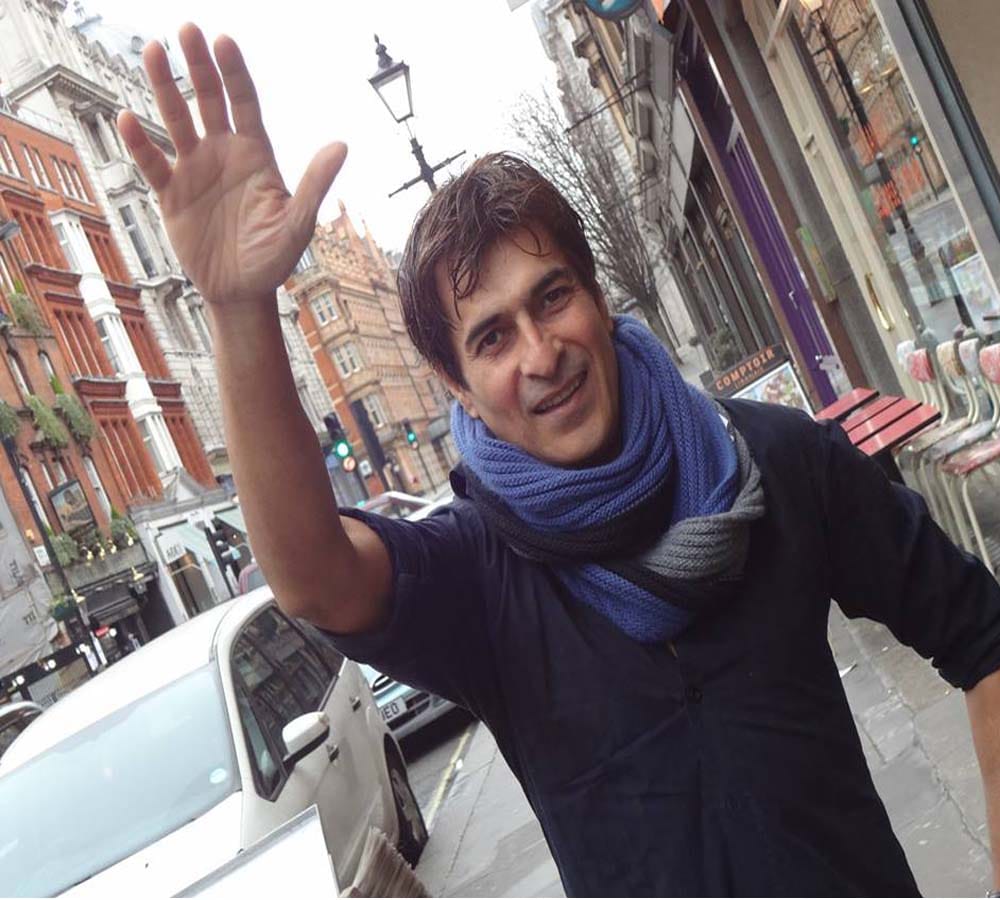 'Josh' movie actor Sharad Kapoor flop in films, owns hotel in Bangalore and Mumbai