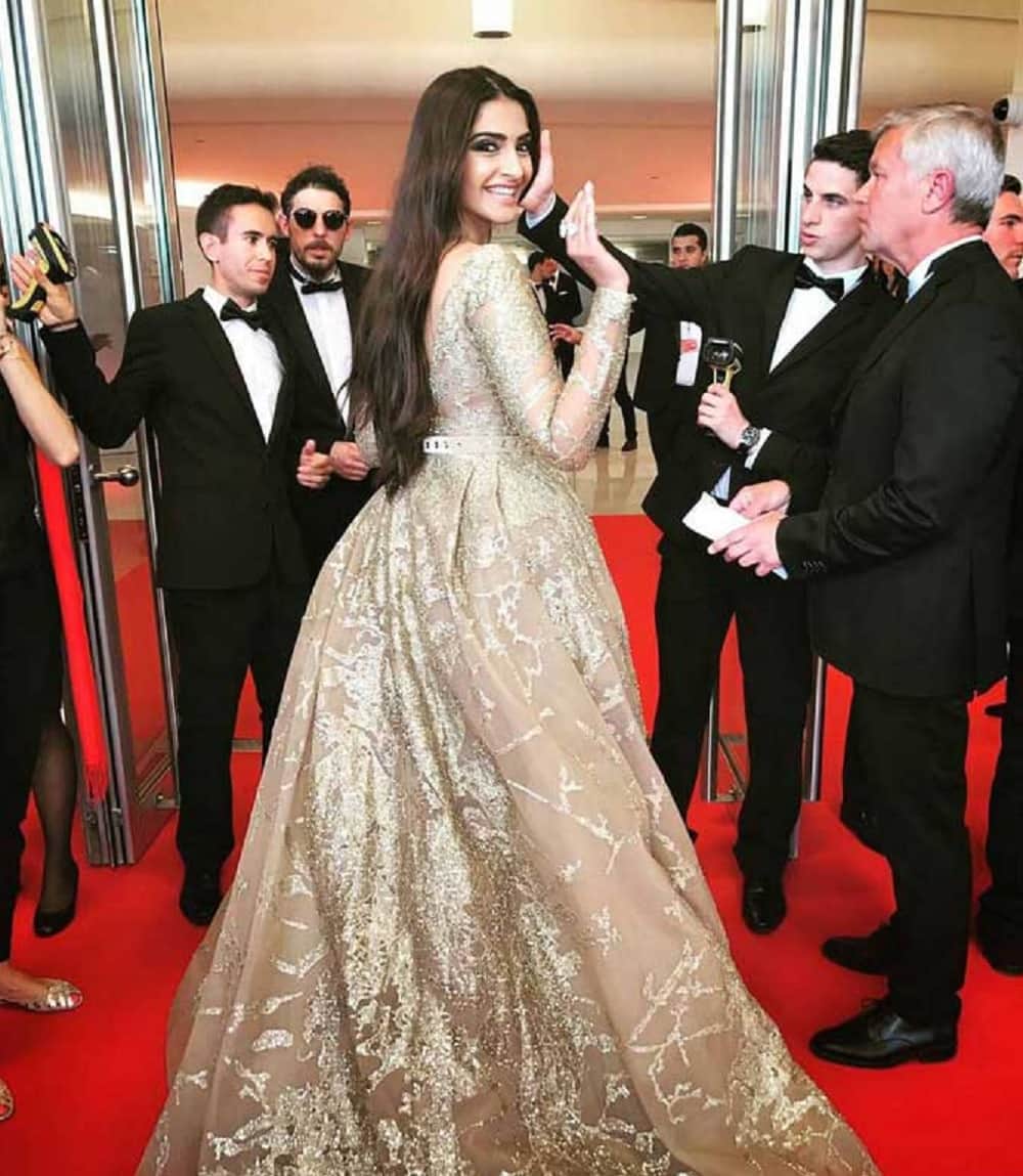 Cannes 2017:Sonam Kapoor looks stunning in her Golden Avtar