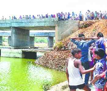 Bike felled in Kund, youth,s death