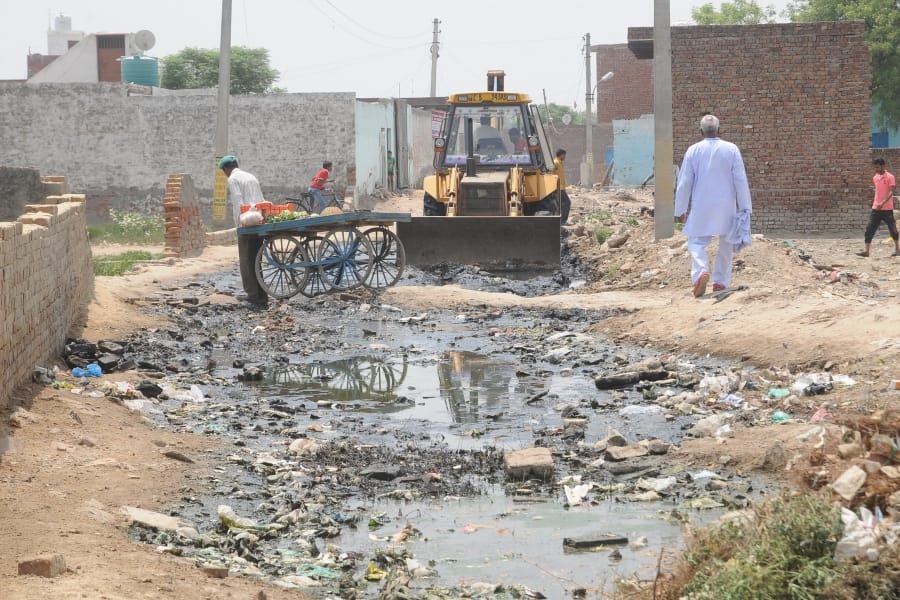 scene of village in agra changes after inspection of cm yogi adityanath