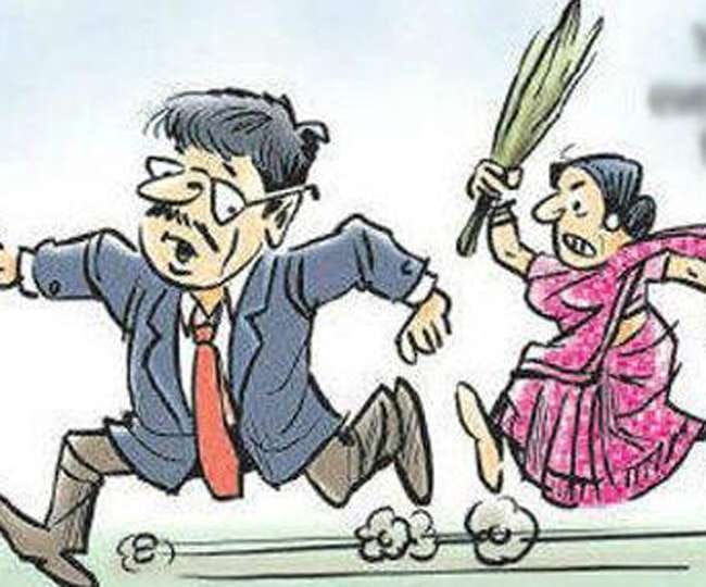 a wife beat husband with help of son and daughter at ballia