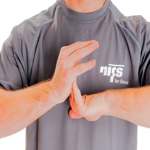 If you too are suffering from this wrist pain, then try these yoga poses to get rid of this pain