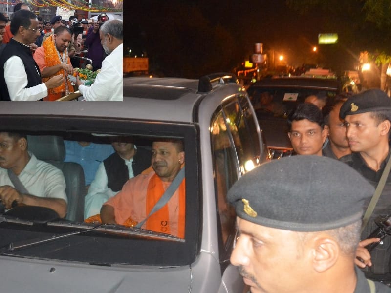  yogi adityanath in hanuman temple in Lucknow.