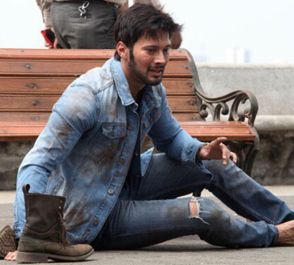 actor rajneesh duggal gets injured while shooting in aarambh
