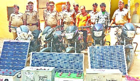Unveils Bike, Solar Panel, Battery Thief Gang