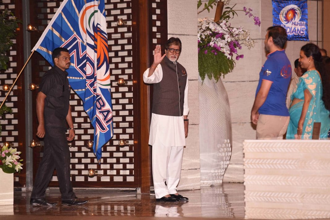 Sachin Tendulkar and Amitabh Bachchan Steals The Show In Mumbai Indians Celebtration