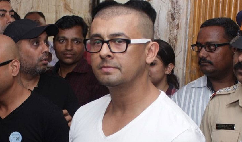 sonu nigam will quit twitter in support of abhijeet bhattacharya