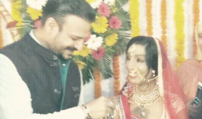 vivek oberoi attended marriage of acid attack victim lalita bansi and gift her a flat 