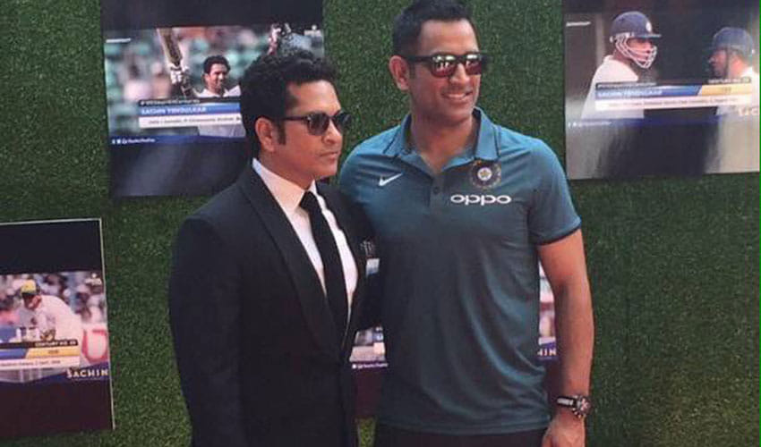 sachin a billion dreams grand premiere screening held in mumbai