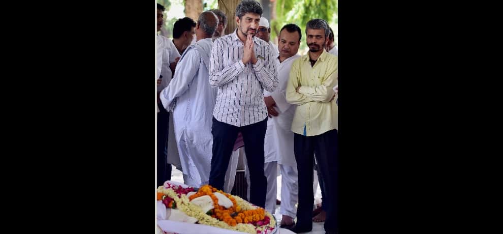 funeral of godman Chandraswami at Nigambodh Ghat in New Delhi