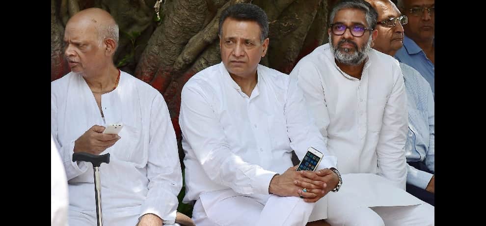  funeral of godman Chandraswami at Nigambodh Ghat in New Delhi