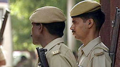ridicule of up police