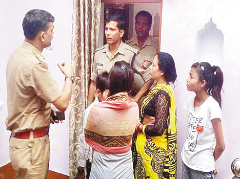 Theft of lakhs of retired ADO's home