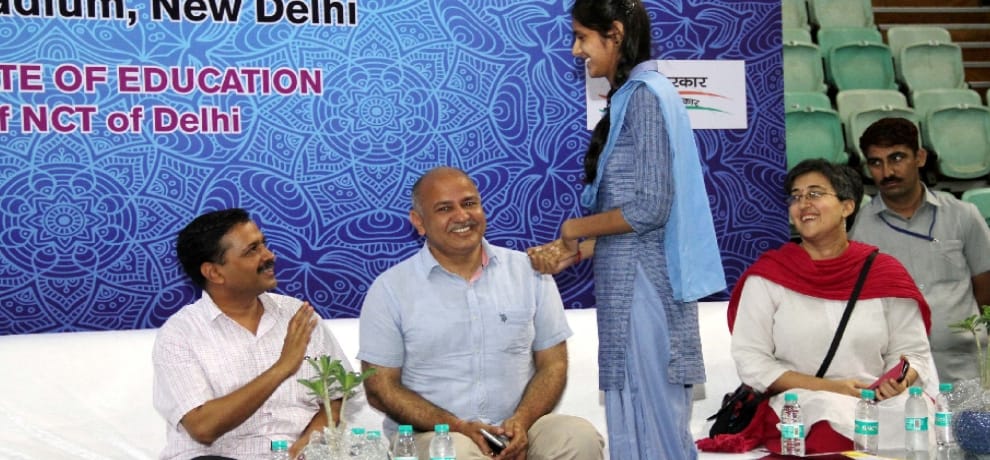 kejriwal asked students not to forget country after becoming engineers 