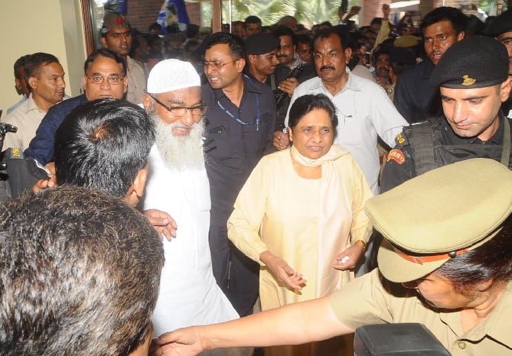 Yogi government fails to protect Dalits: Mayawati