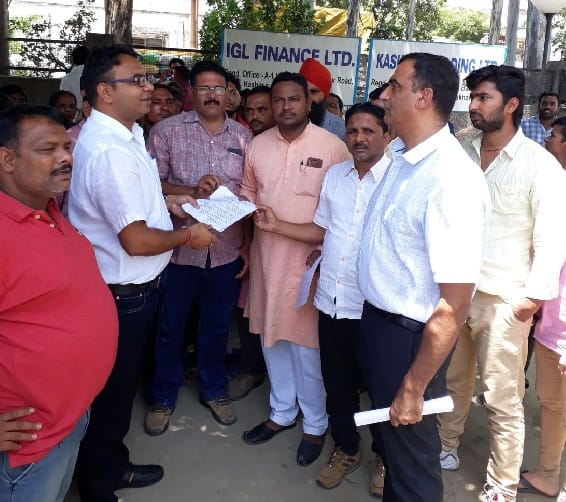  Chemical fertilizer spreading pollution 