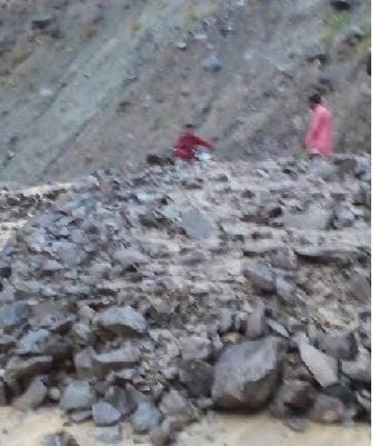 road blocked at Chamba-Bharmaur NH