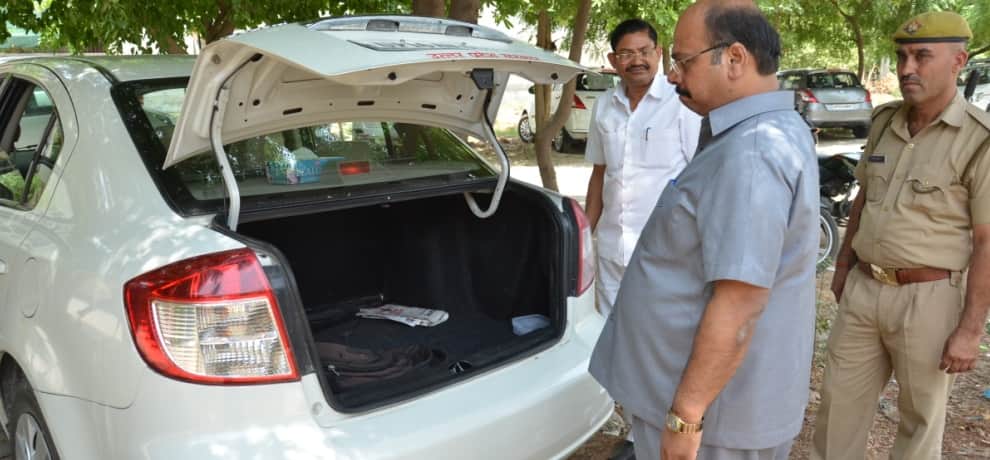 Income tax raid on IAS officer vimal kumar sharma in noida